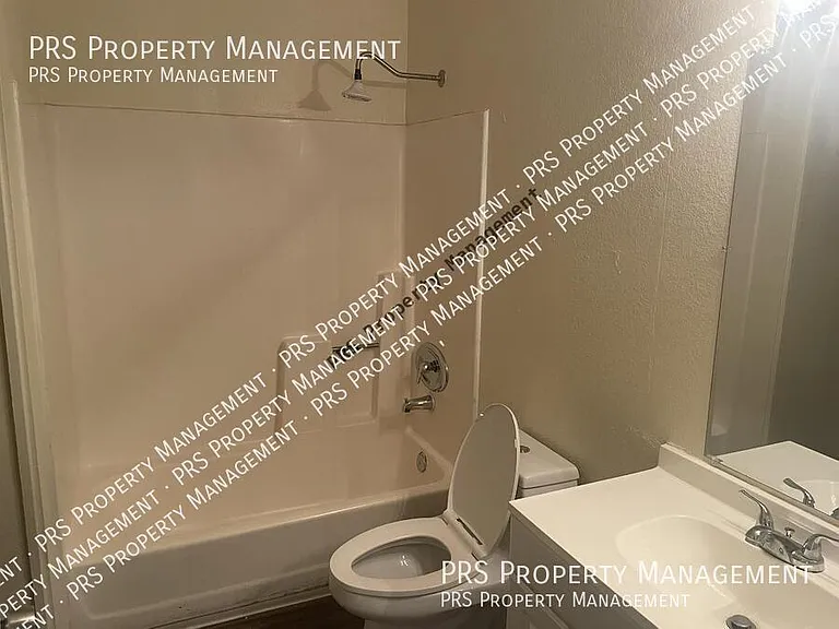 465 W Ivyglen St #224-S — Photo 7