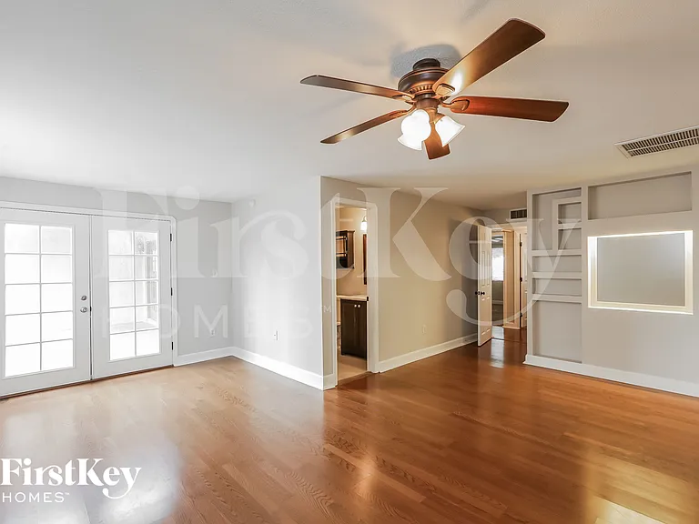 3827 E Friess Dr — Photo 12