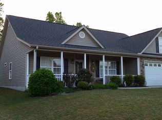 863 Vandenburg Dr, Boiling Springs, SC 29316