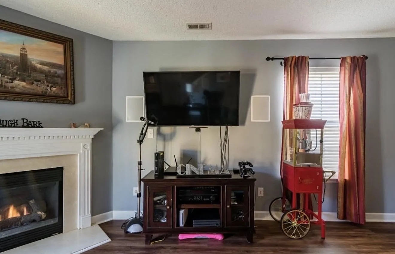 2 bed, 1.0 bath, 1536 sqft, $1,092 — Photo 3