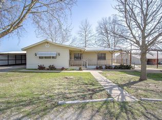 711 Pettitt Rd, Sulphur, OK 73086