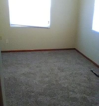 5th image of 321 Bender Ave