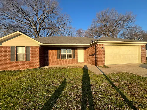 225 Shiloh Dr Photo 1 225 Shiloh Dr Photo 1