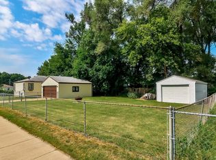 1326 Phoenix Rd, Machesney Park, IL 61115