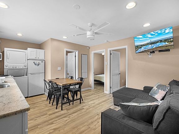 2nd image of 119 E Magnolia Ave APT 3