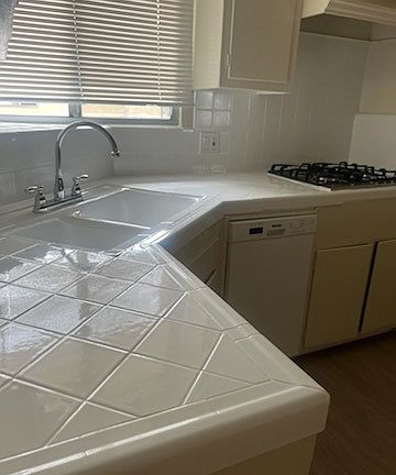 5th image of 14329 Chandler Blvd