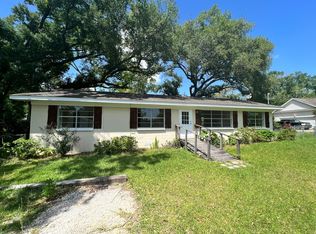 210 W Spruce Ave, Foley, AL 36535