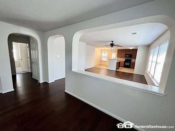 4th image of 8023 Sanders Glen Ln