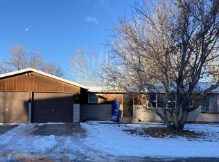 610 Olive Dr, Colstrip, MT 59323