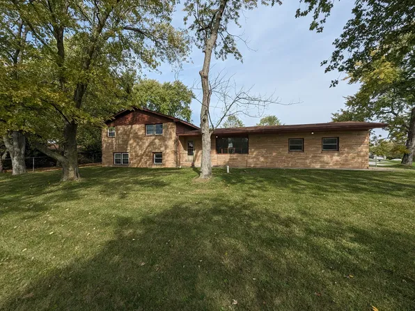 1208 E Royerton Rd, Muncie, IN 47303