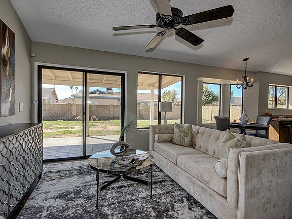 4th image of 2261 E Carol Ave