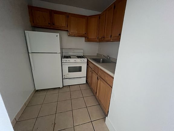 3rd image of 785 Ocean Pkwy #2H