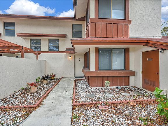 3rd image of 605 NW 210th Street #104-26