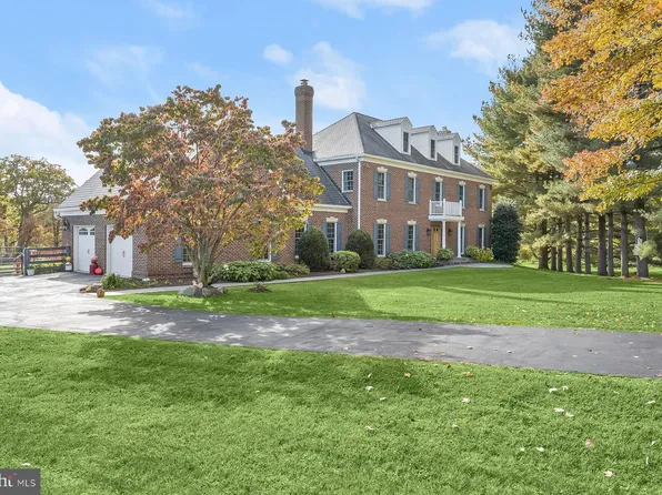 22300 Flintridge Dr, Brookeville, MD 20833