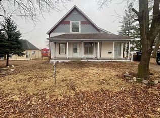 106 W 5th St, Cantril, IA