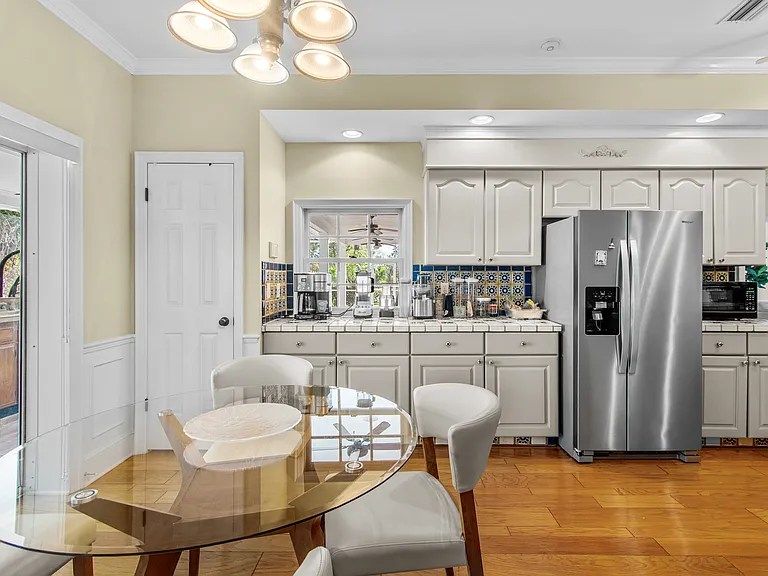 10002 Hunt Cliff Dr — Photo 15