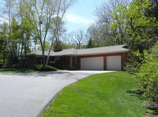 3525 Pilgrim Rd, Brookfield, WI 53005