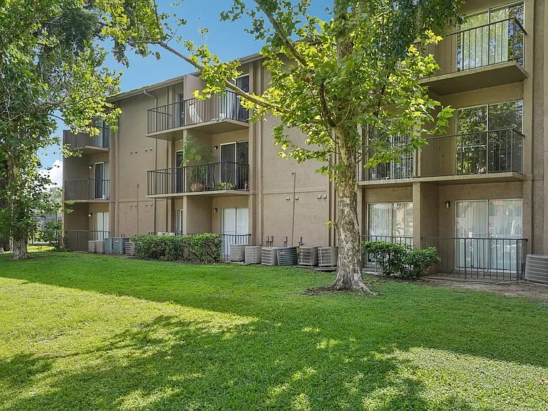 Waterview Crossing Apartments — Photo 35