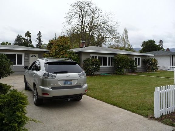 3rd image of 18580 Cox Ave