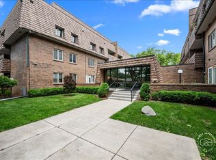1730 W Galena Blvd APT 304W, Aurora, IL 60506