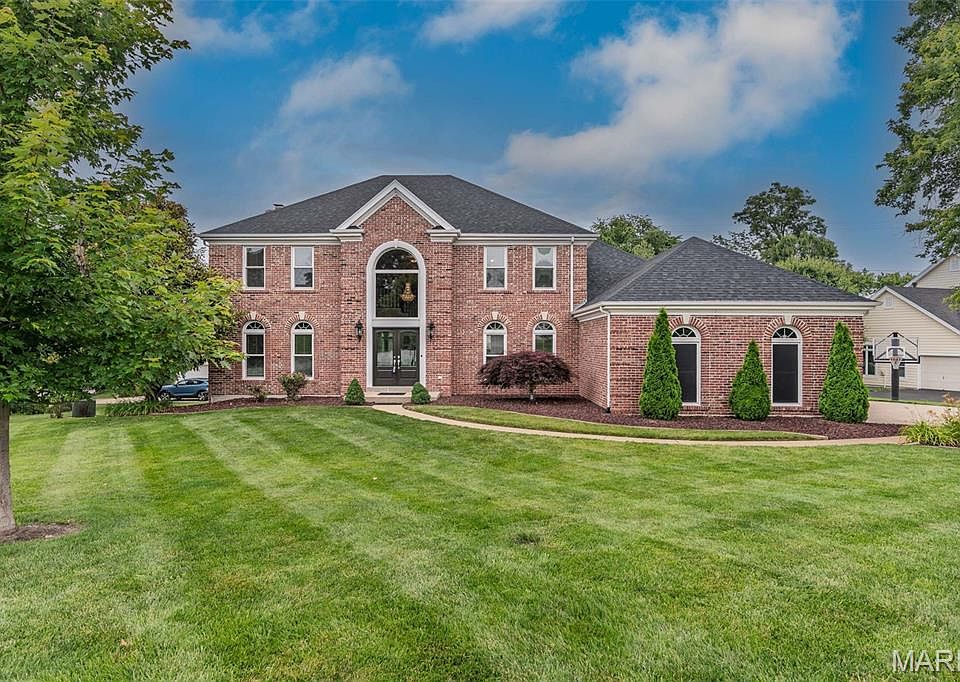 1st image of 1101 Courtwood Cir