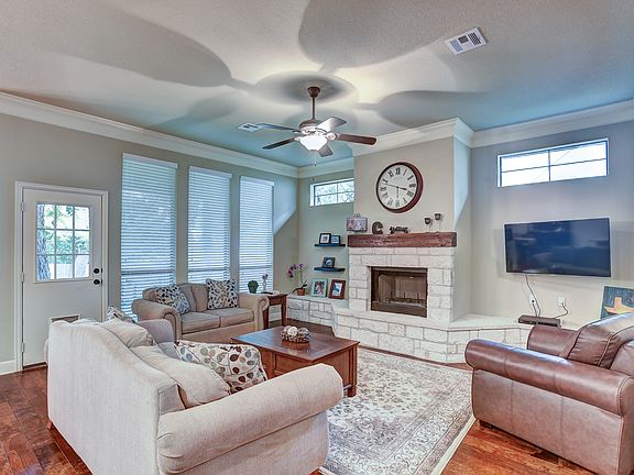 4th image of 17019 Salado Dr