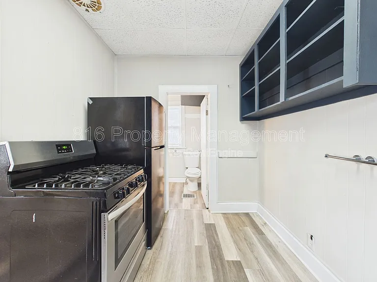 1222 S 40th St — Photo 8