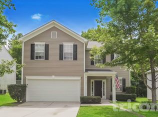 1221 Jordans Pond Ln, Charlotte, NC 28214