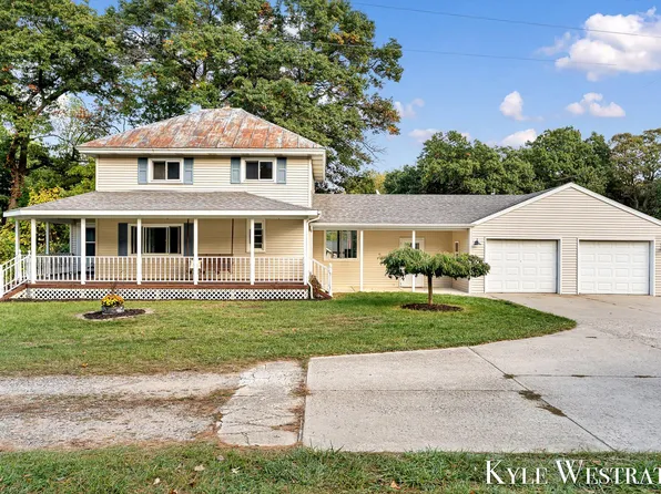 9216 Benham St NE, Cedar Springs, MI 49319