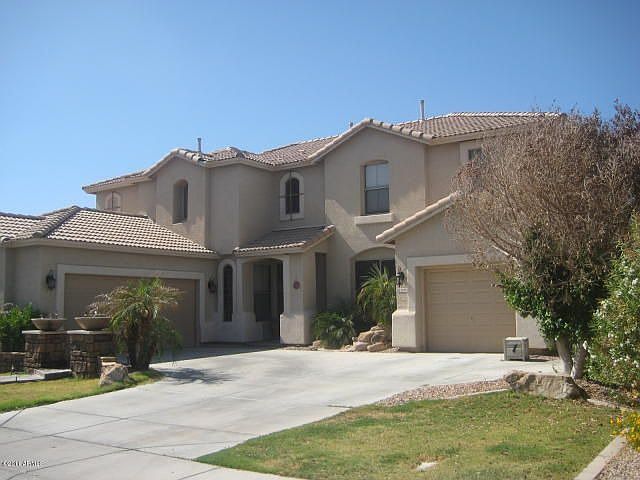 2nd image of 1690 E Redwood Pl
