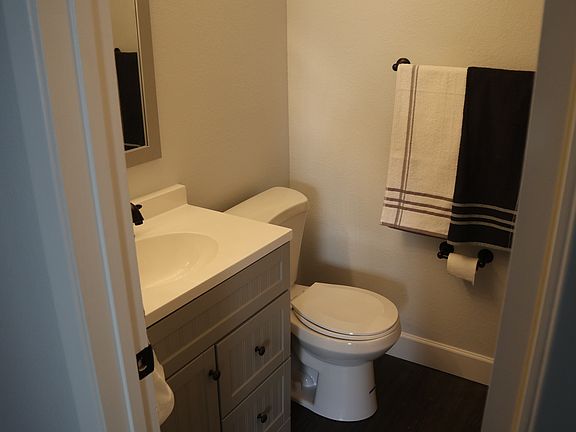 4th image of 1342 W Emerald Ave Unit 304