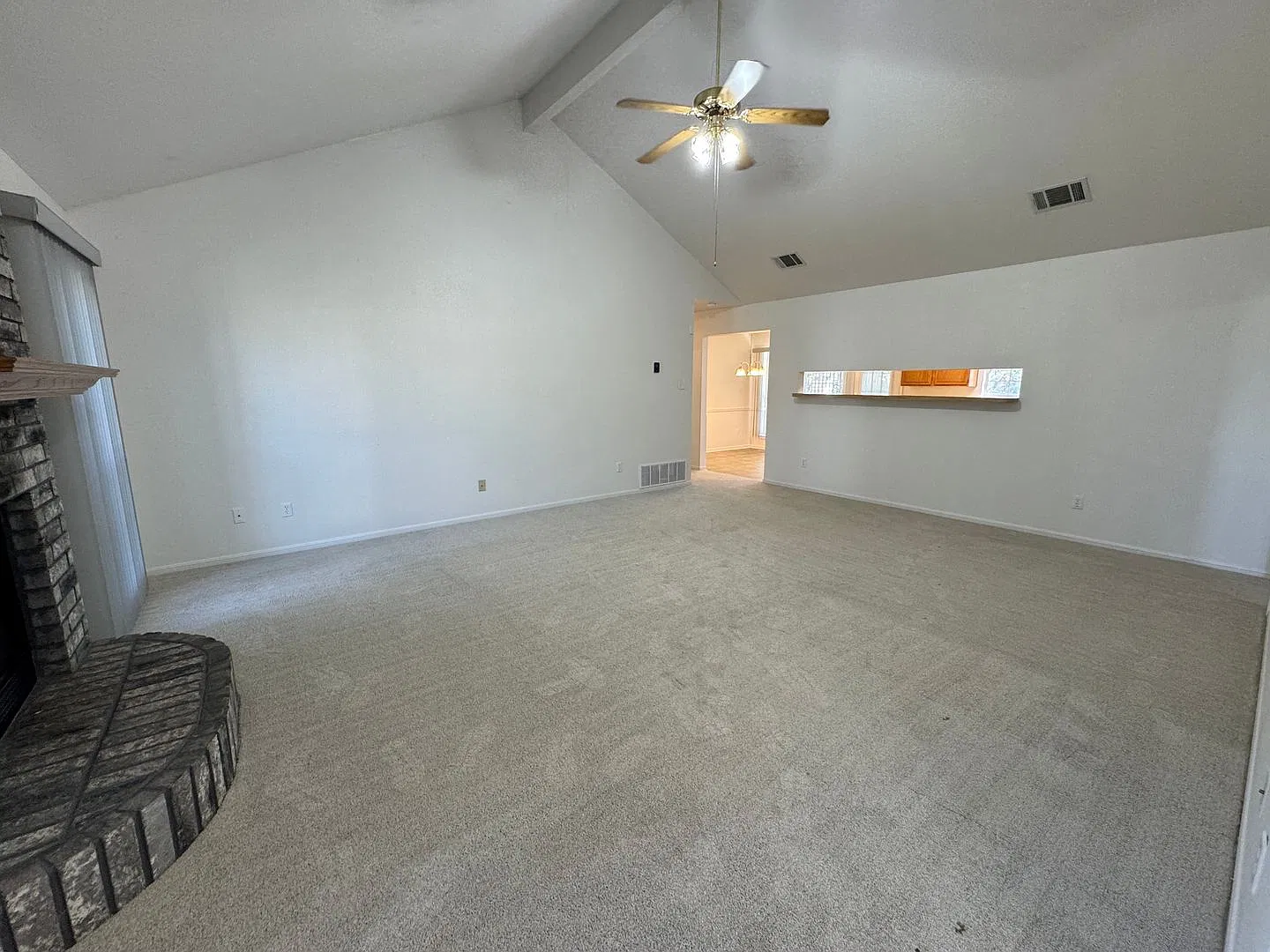 3-Bedroom House for Rent in Killeen — Photo 3