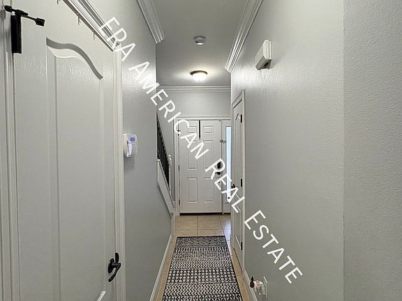 3rd image of 485 Westgate Way