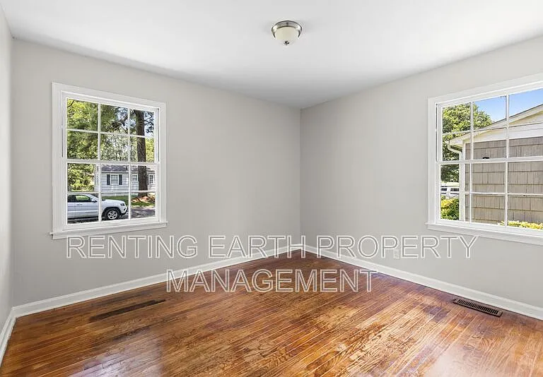 149 Rose Dr — Photo 7