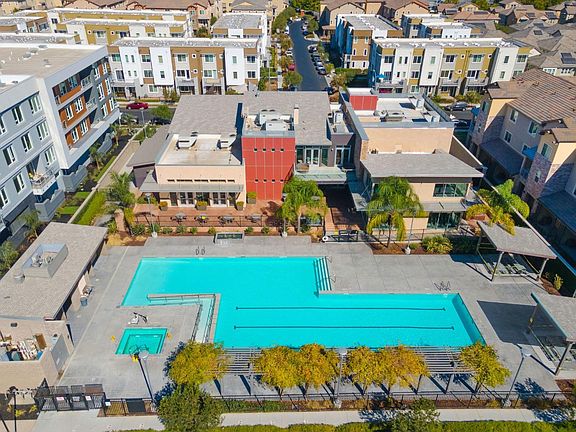 4th image of 5933 Sunstone Dr Unit 409