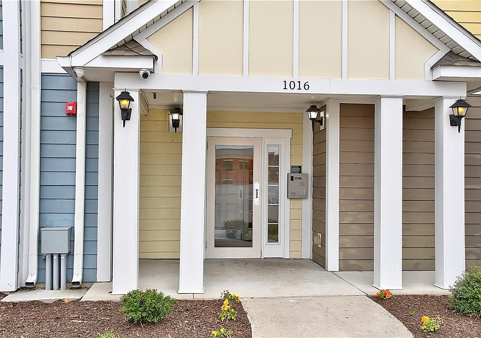1st image of 1016 Thoroughgood Way #306