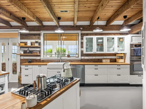 7174 White Oak Valley Rd, Mc Donald, TN 37353