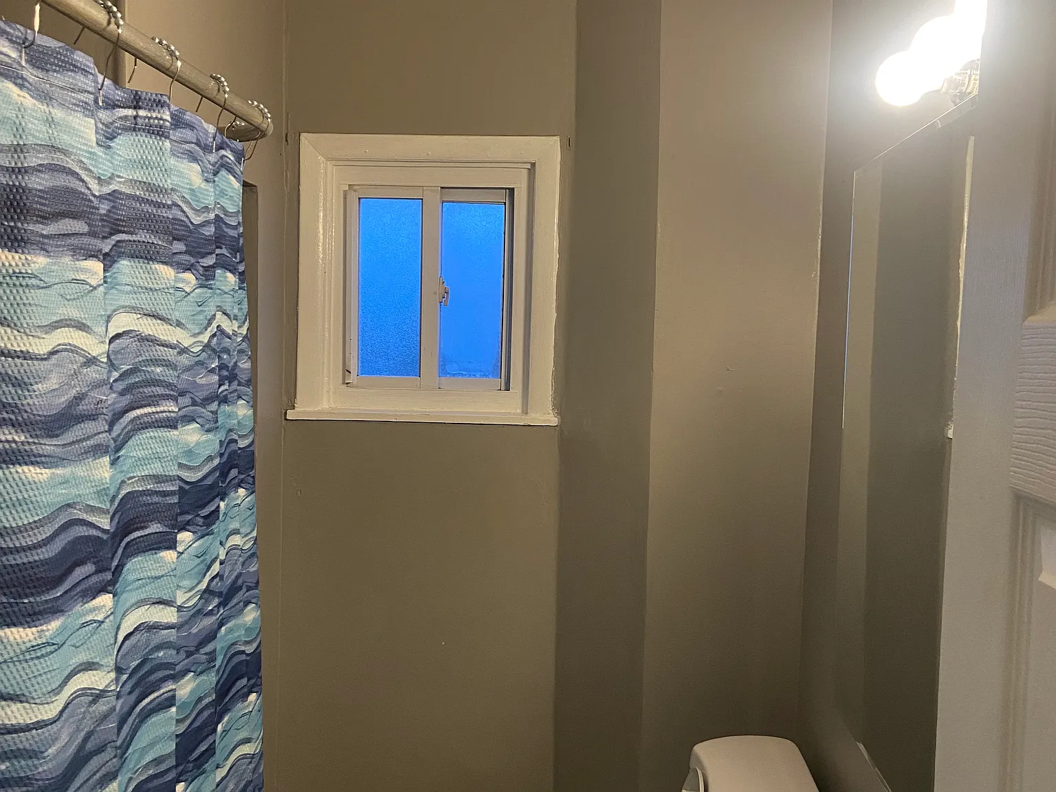 3 bed, 1008 sqft, $1,300 — Photo 4