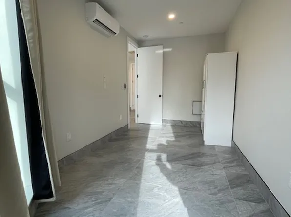 637 Quincy Street image 8 of 9