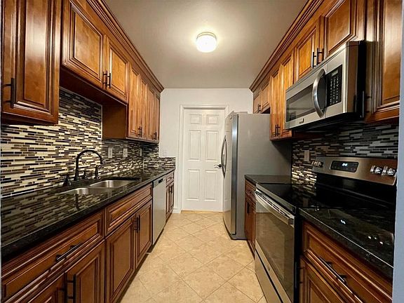 4th image of 5376 Pine Aires Dr
