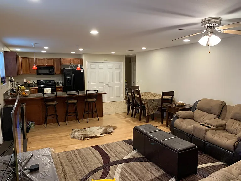 6227 W End Blvd — Photo 1