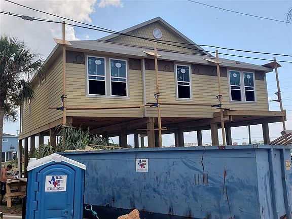 3rd image of 4230 Santiago Cir