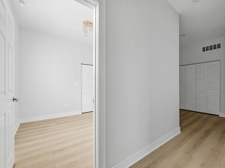 2301 S Laramie Ave #1 — Photo 8