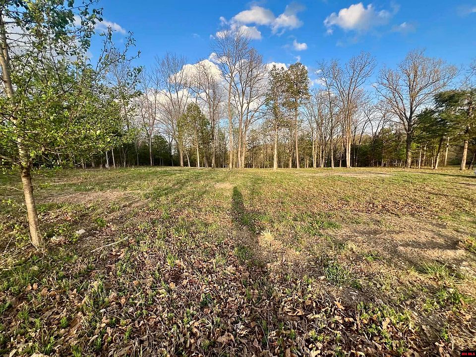 1st image of 8 Teal Point Rd