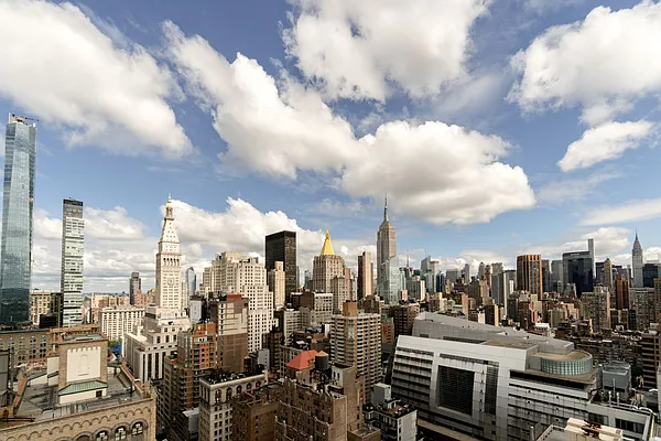 Rented by Mirador Real Estate | media 72