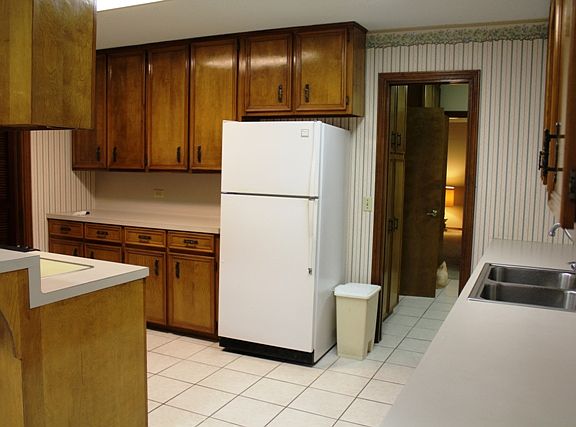 3rd image of 1520 Martin Ave