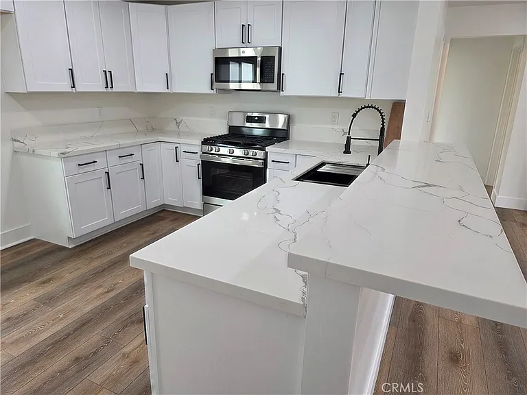 558 Atlantic City Ave #B — Photo 6