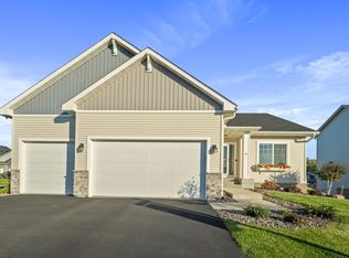 17974 Embers Ave, Lakeville, MN 55044