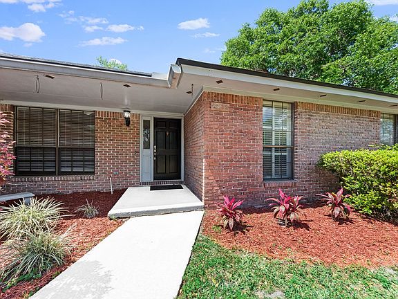 3rd image of 13132 Rivergate Way
