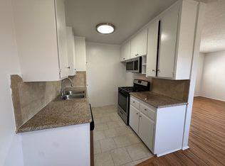 11865 Rochester Ave, Los Angeles, CA 90025